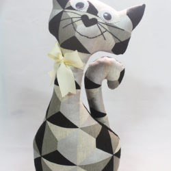 Gato de tela colección arlequín plateado