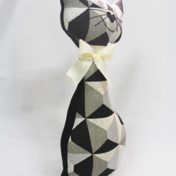 Gato de tela colección arlequín plateado